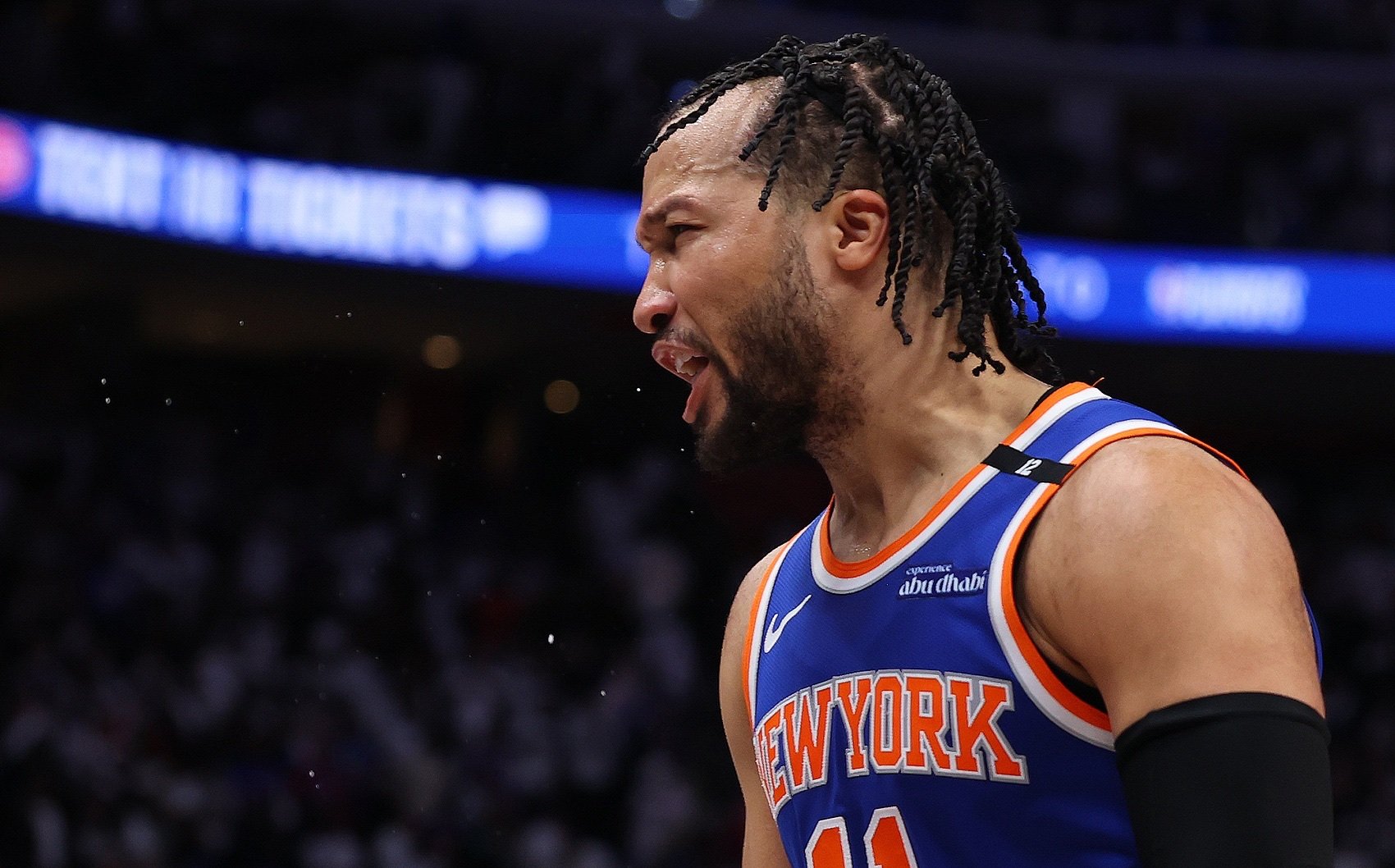 Kaiyun Sports直播包含纽约尼克斯迎社区盾关键赛，赛前单刀错失，态度坚定，赛季目标并未改变的词条